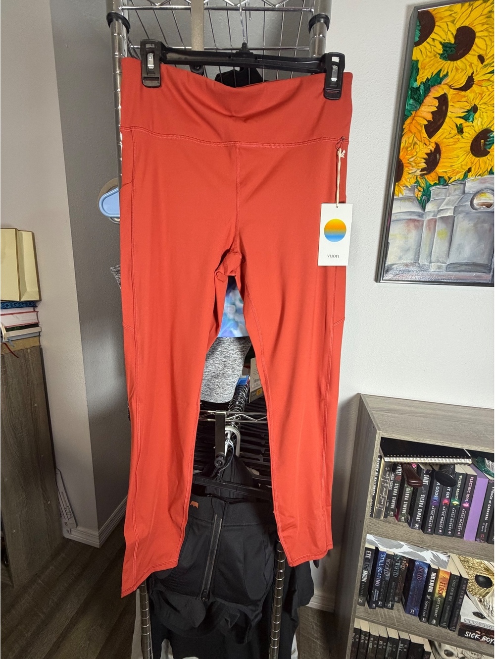 Vuori Stride Leggings - Poppy - Size Large NWT Sold Out